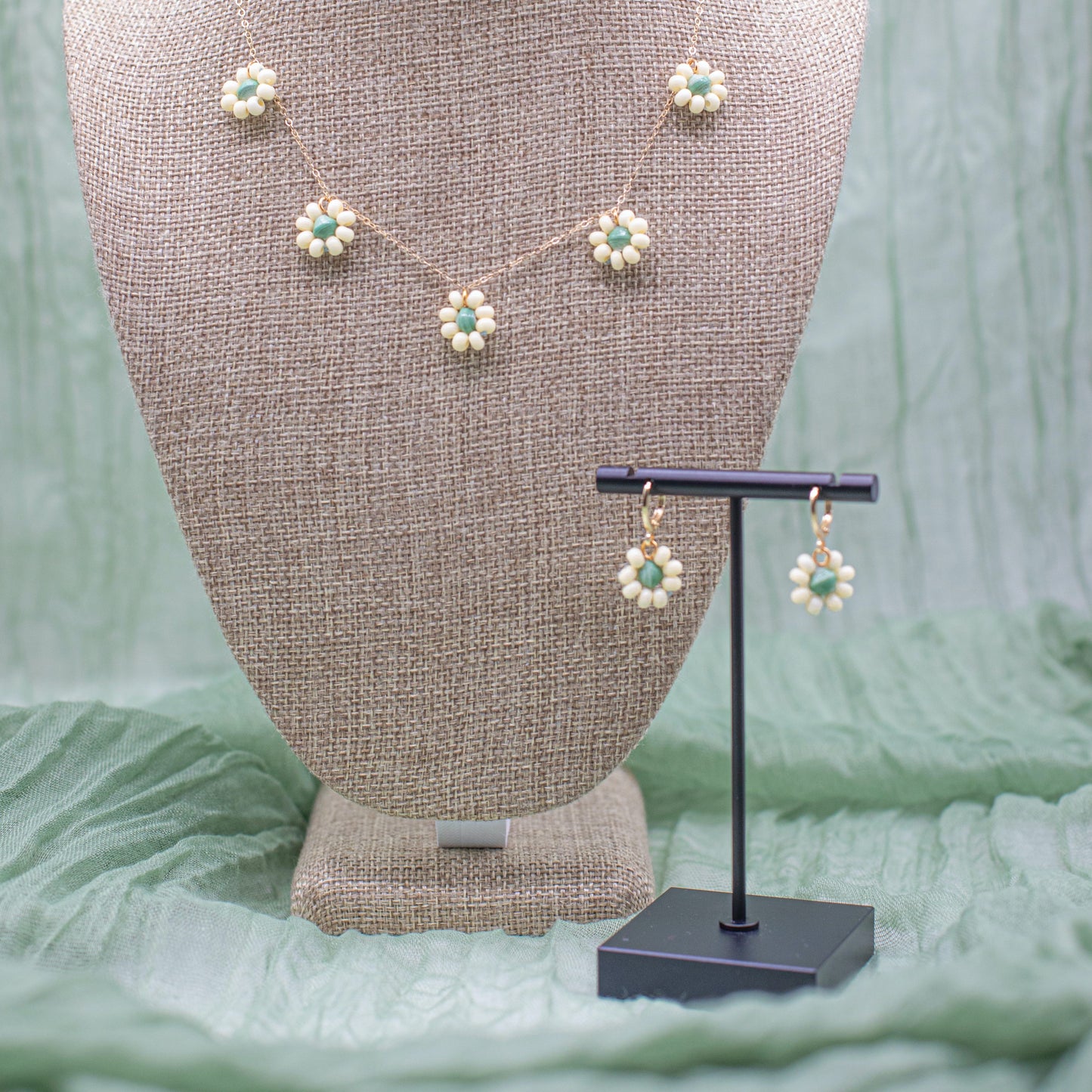 Daisy Dangle Earrings