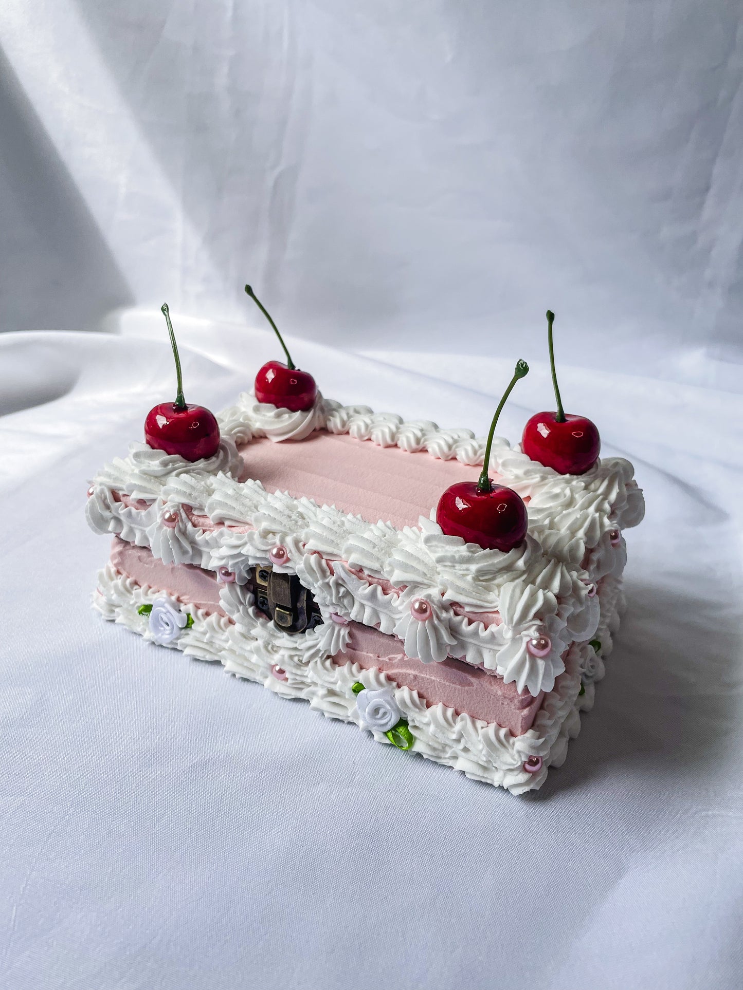 Fake Cake Trinket Box
