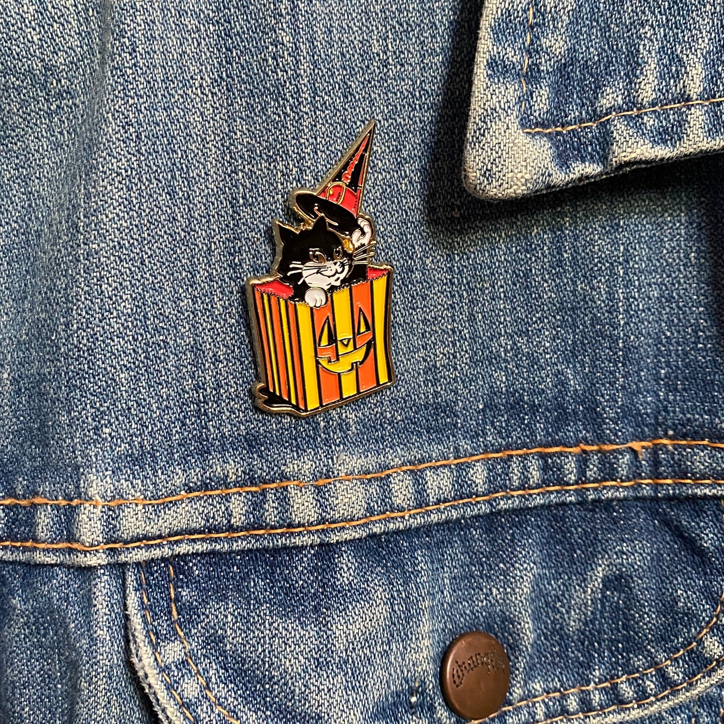Halloween Cat Enamel Pin