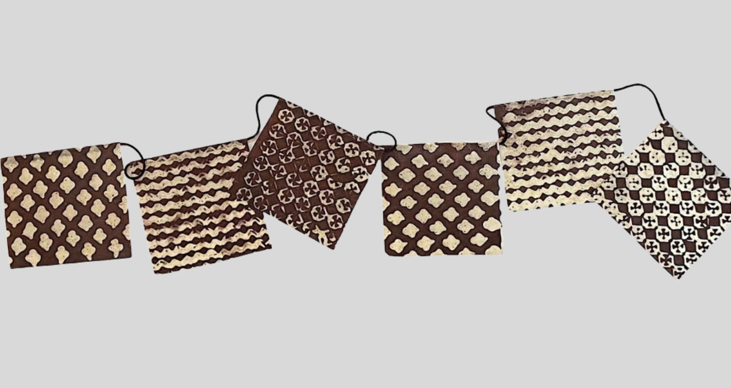 Black & White Pattern Garland